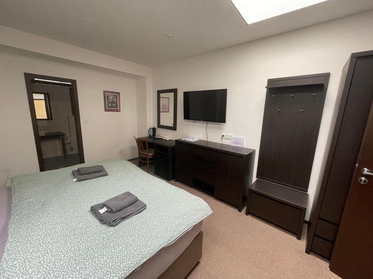 Apartman Atelier Kadan Bagian luar foto