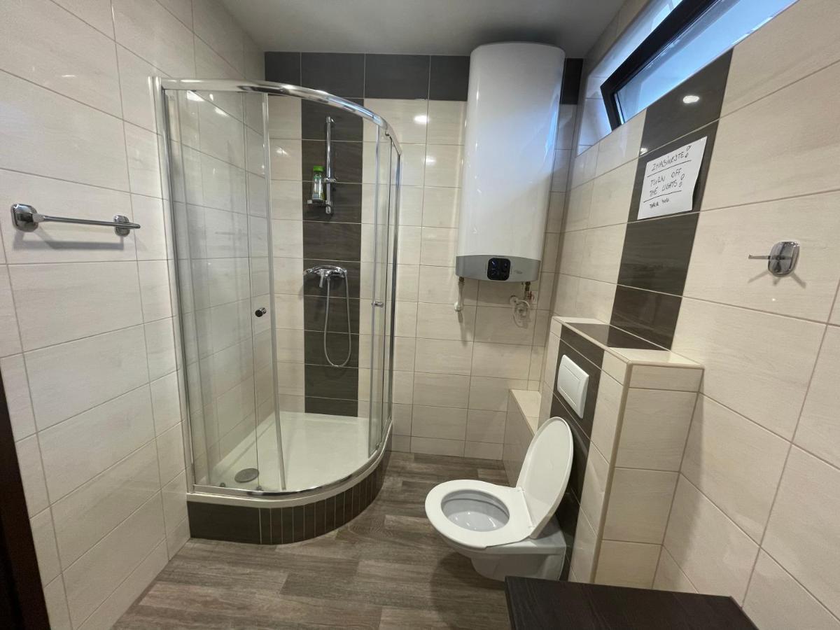 Apartman Atelier Kadan Bagian luar foto