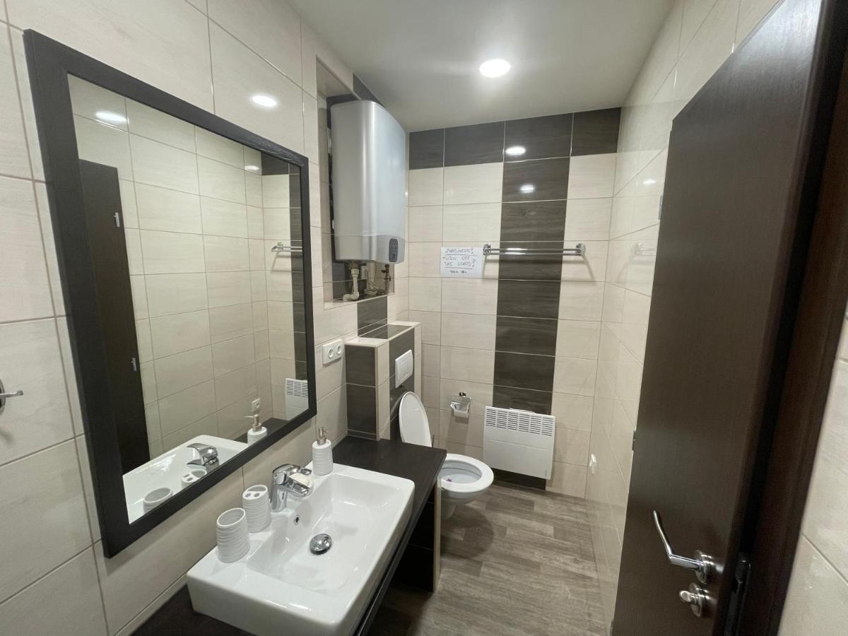 Apartman Atelier Kadan Bagian luar foto